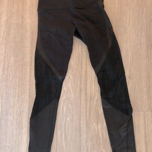 Alo Yoga Black Partial Mesh/lace leggings - size S